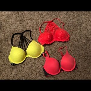 Victoria’s Secret bras